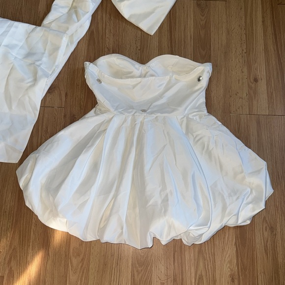NWT White Strapless Mini Dress With Bow Train Size XL Wedding Bachelorette - Picture 5 of 6